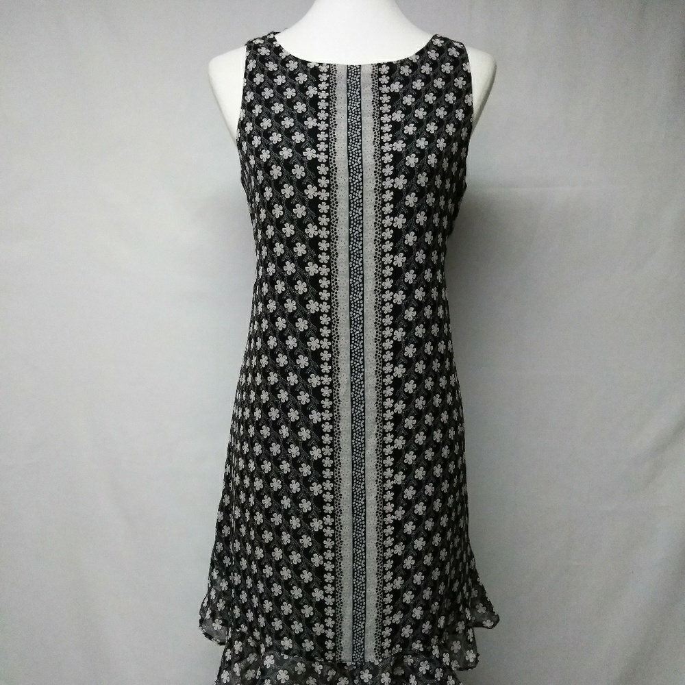 Max Studio,Sale😁,NWT, S, blk/crm/red floral dress